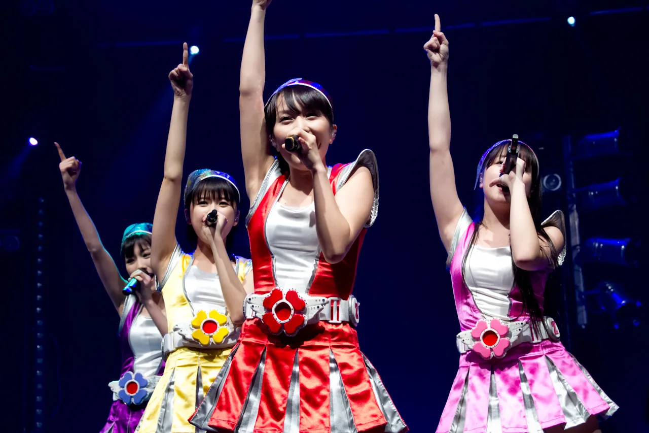 ももいろクローバーZ