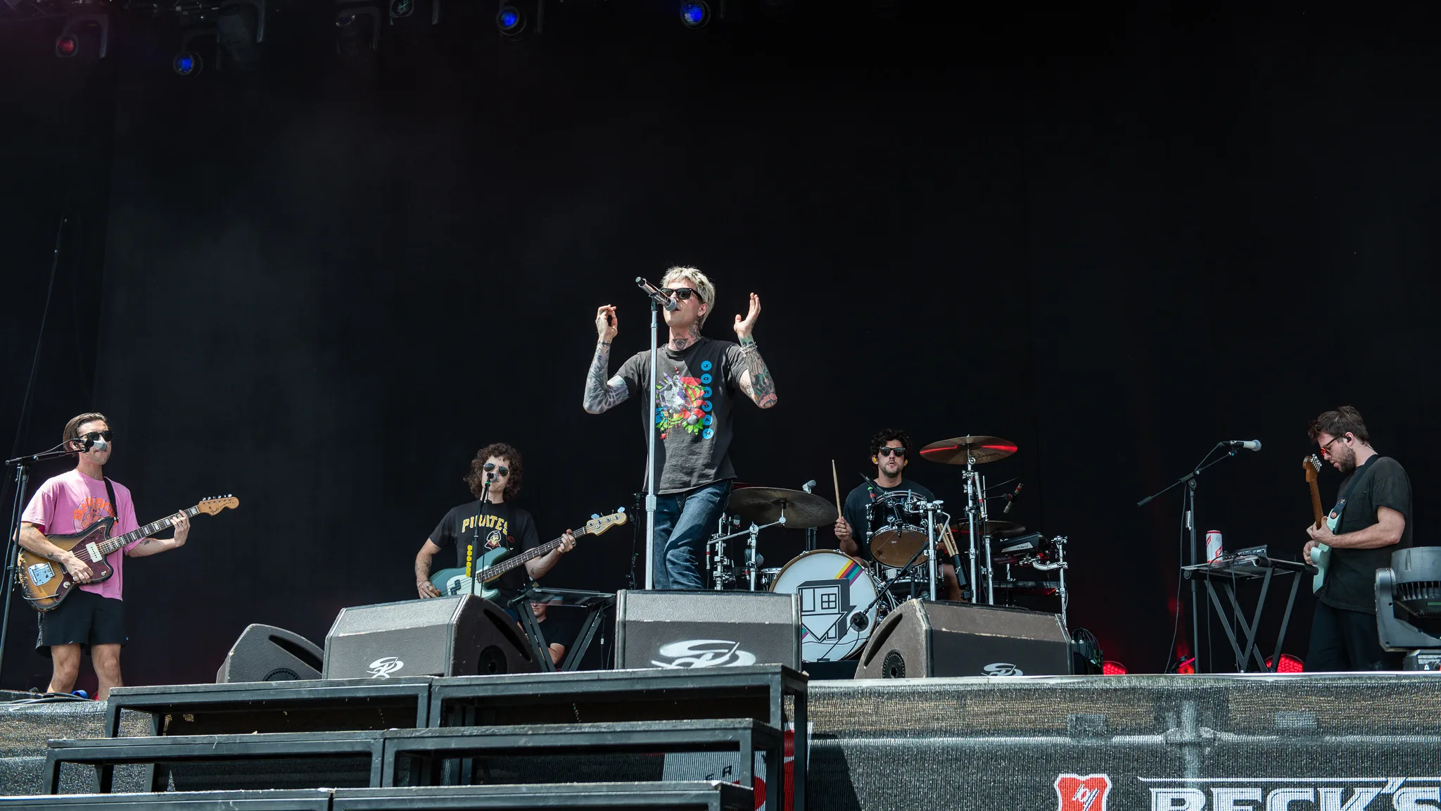 The Neighbourhood