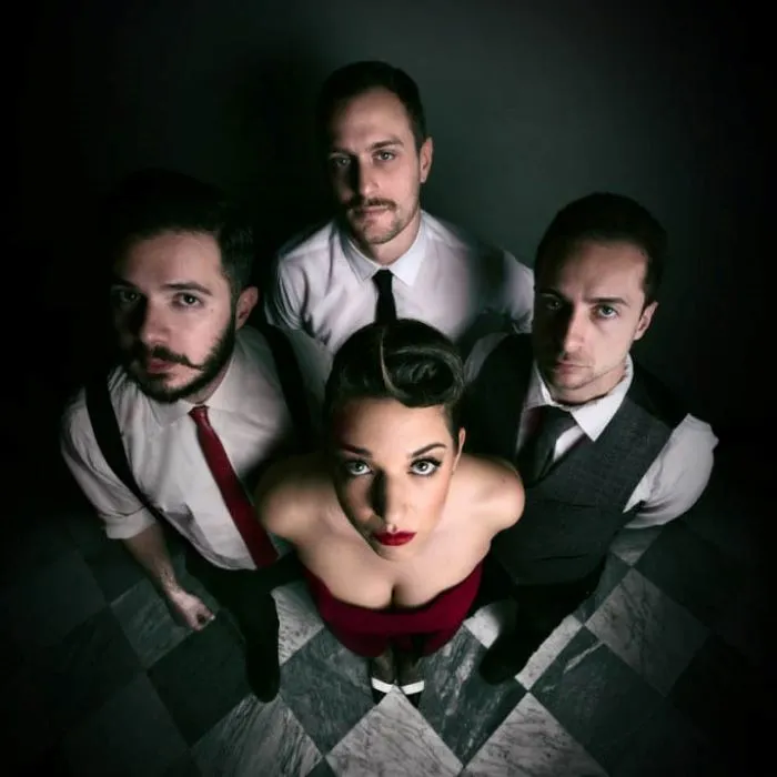 Swingrowers