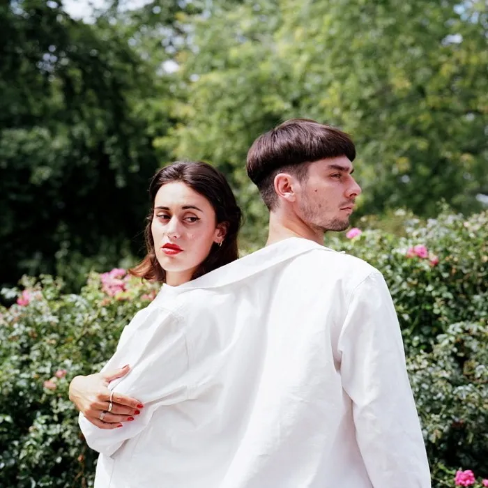 Official promotional archive photo of Agar Agar