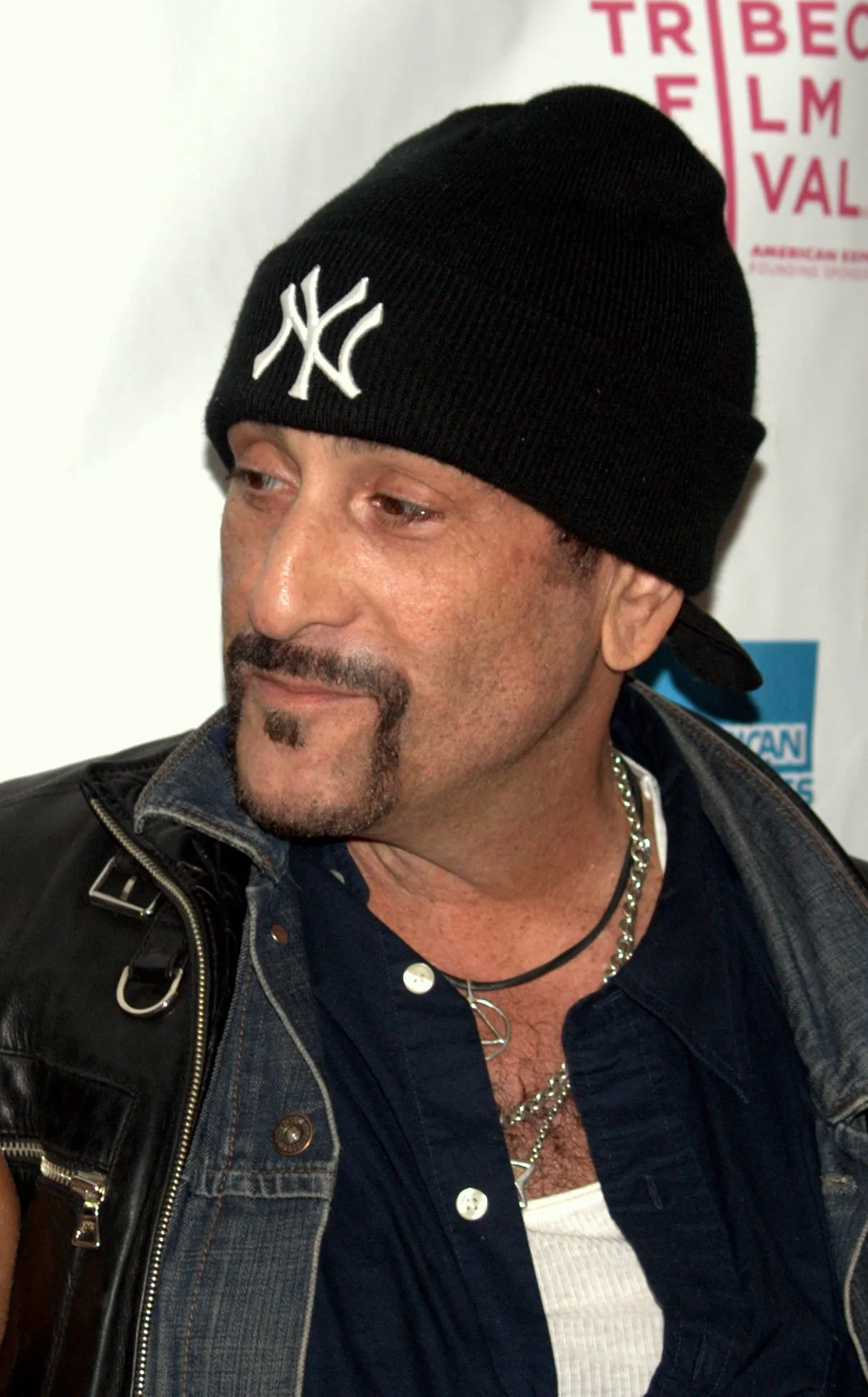 Handsome Dick Manitoba