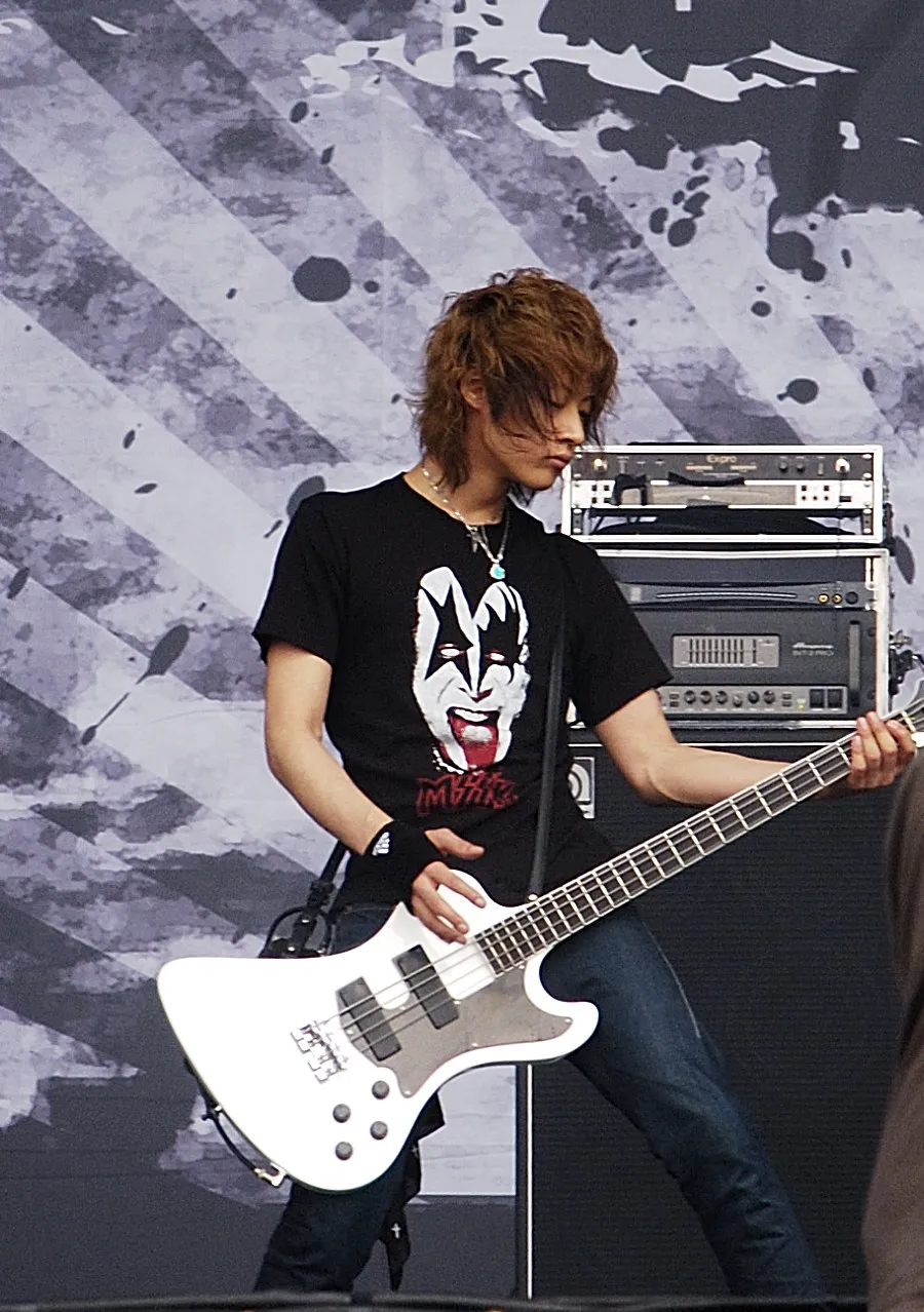Toshiya