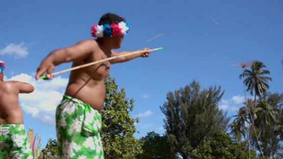 Heiva Tahiti, Traditional sports of Polynesia, Man with pareos and colored crown during Javelin throwing contest