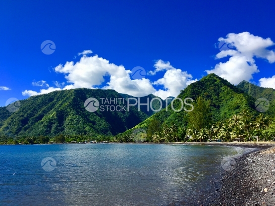Tahiti, Coast line along Teahupoo