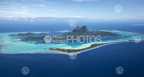 Bora Bora, Aerial view of the island and lagoon