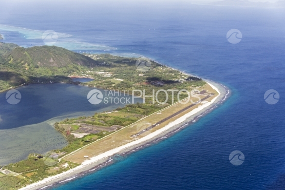 Huahine, aerial view of the island