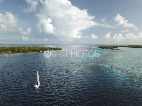 Fakarava, aerial shot of the lagoon and sail boat