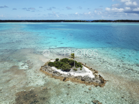 Fakarava, aerial shot of the lagoon and small island