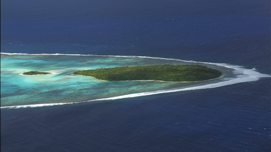 Tetiaroa, Aerial view of the barrier reef and islet, Windward islands