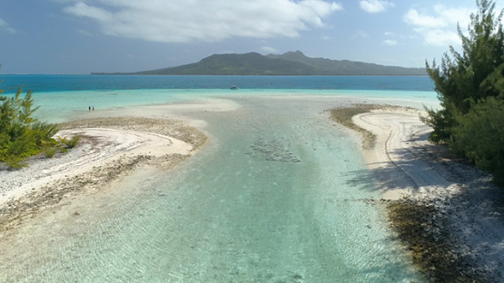 Tubuai, aerial view between the islet Motu Roa and Motu Toena, 4K UHD