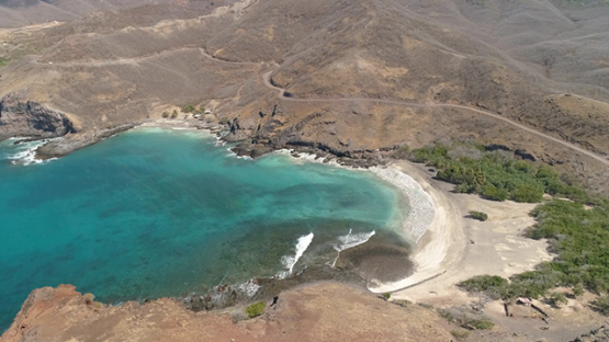 Ua Pou, aerial view of Aneou Bay and Hakanai beach, 4K UHD
