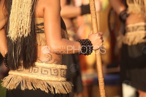 Tatoo and costume on Marquesian Dancer, Tatouage et costume traditionnel d'un danseur Marquisien