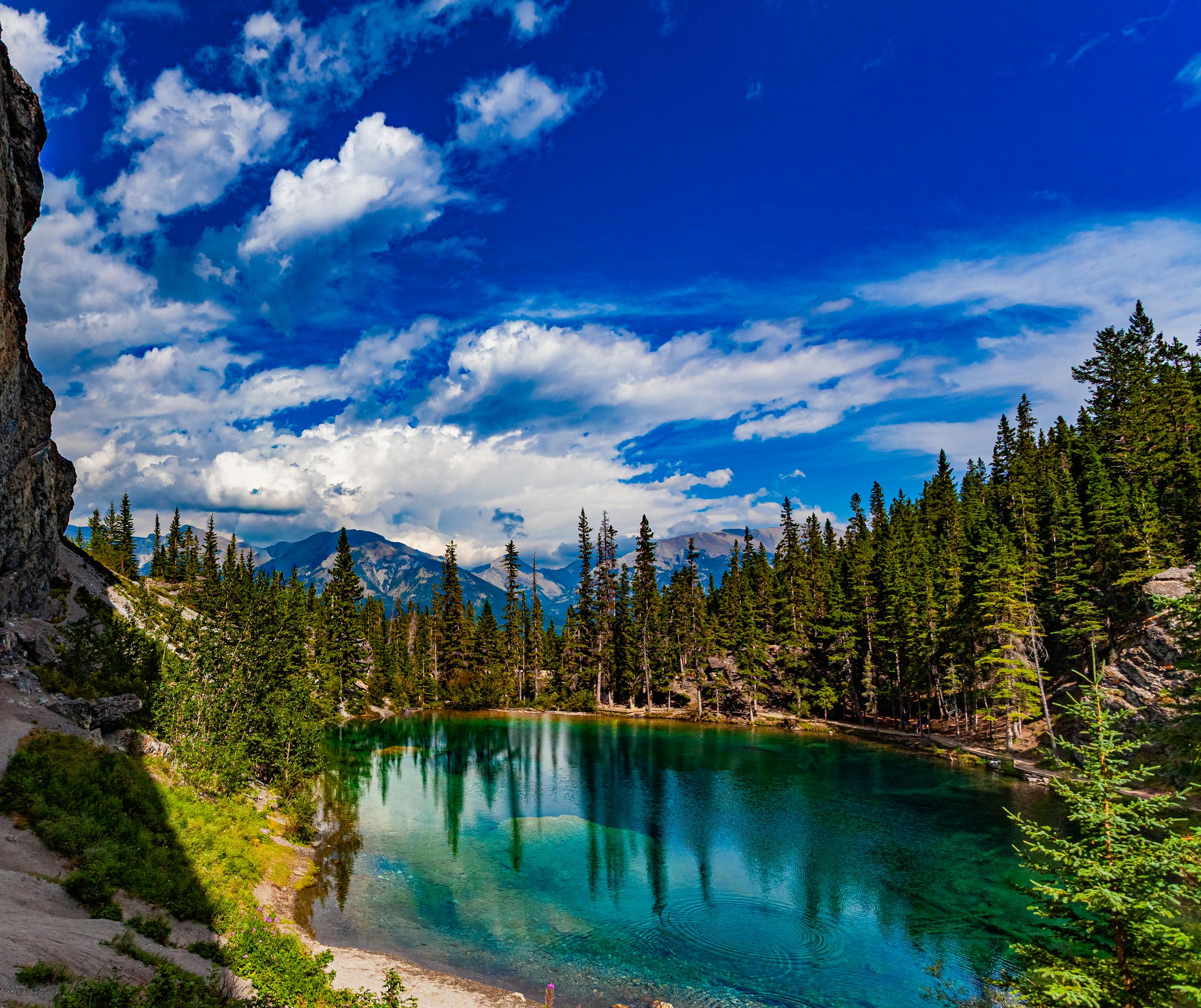 Upper Grassi Lakes