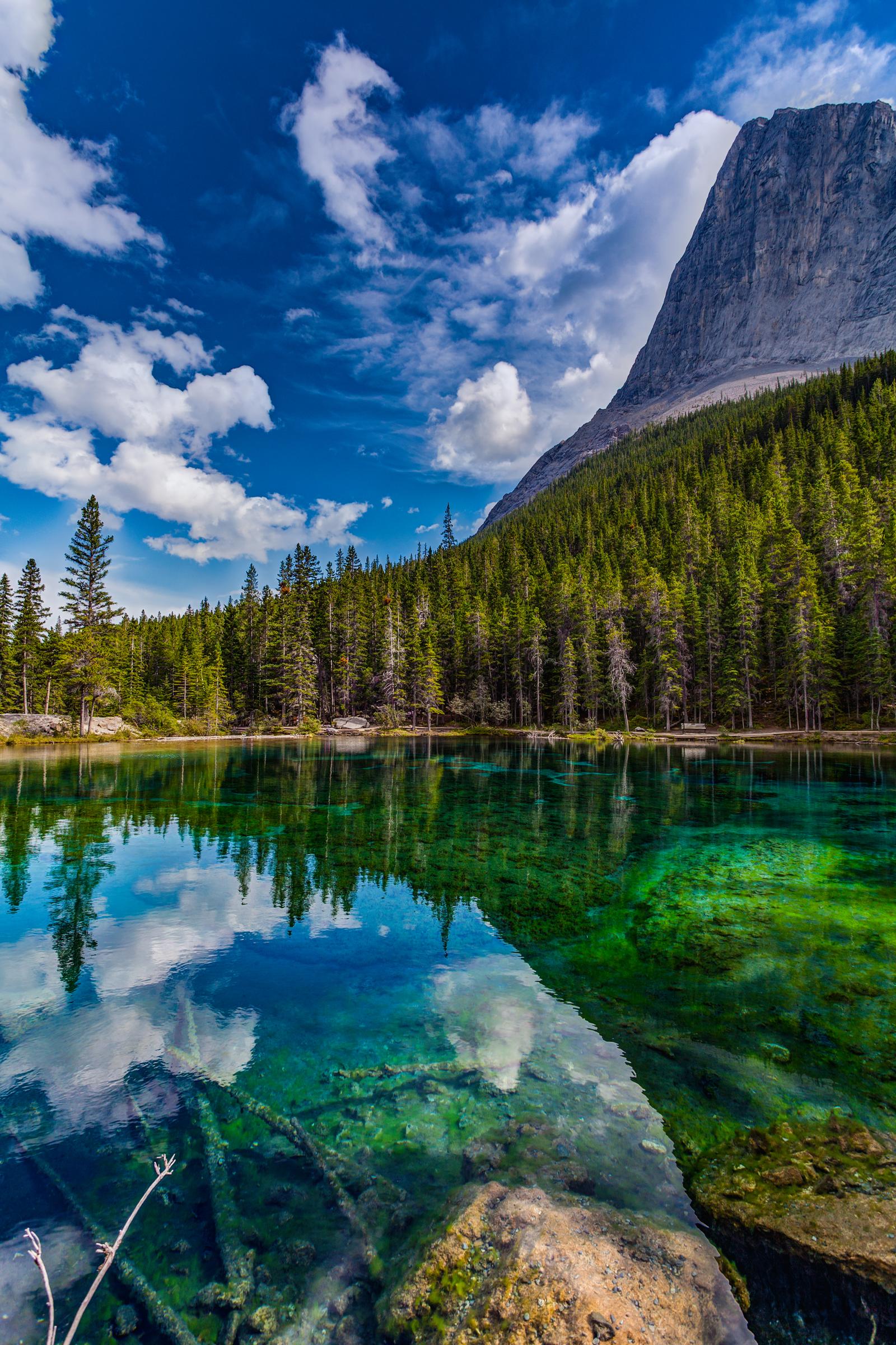 Crystal Clear Emerald Grassi Lakes - 3