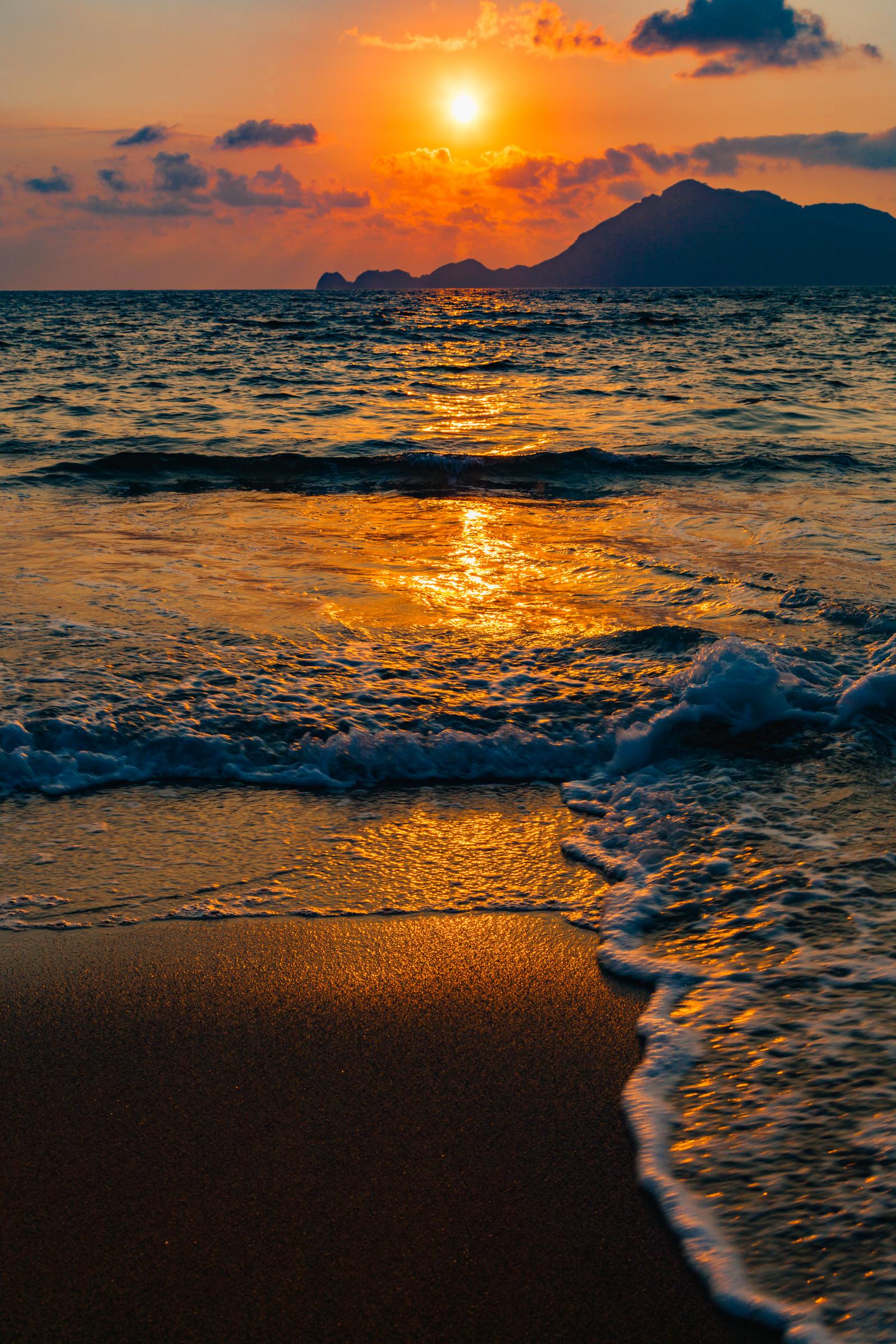 Sunset Playa Las Brisas