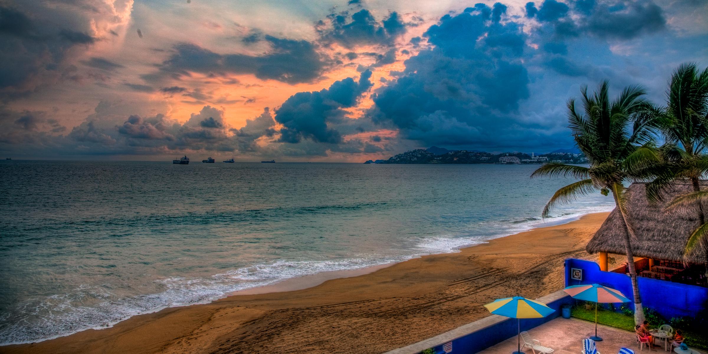 Sunset View Playa Las Brisas