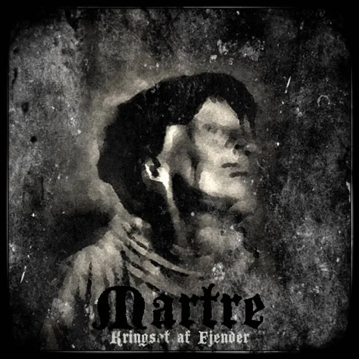 Kringsat af fjender cover