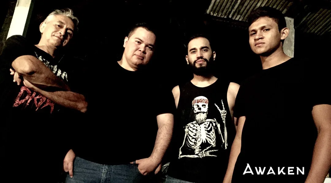 False Heroes (Live at Galpão Geras) cover