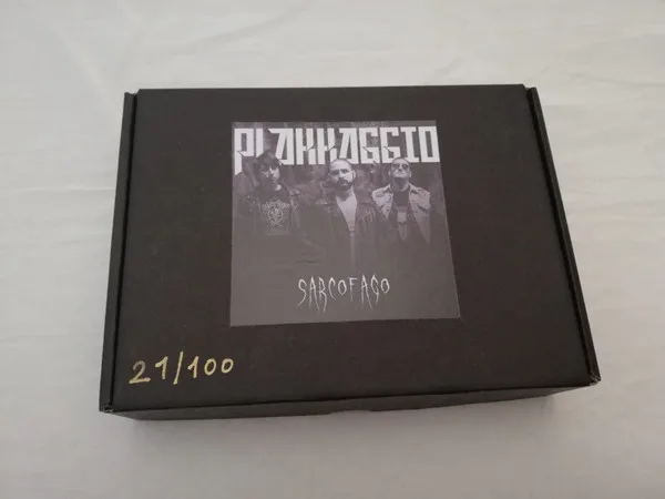 Sarcofago cover