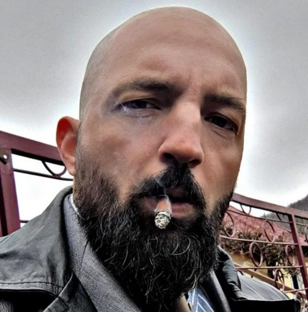 Weekend Offender cover