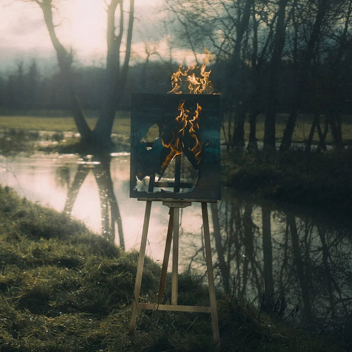 Une toile de plus à brûler cover