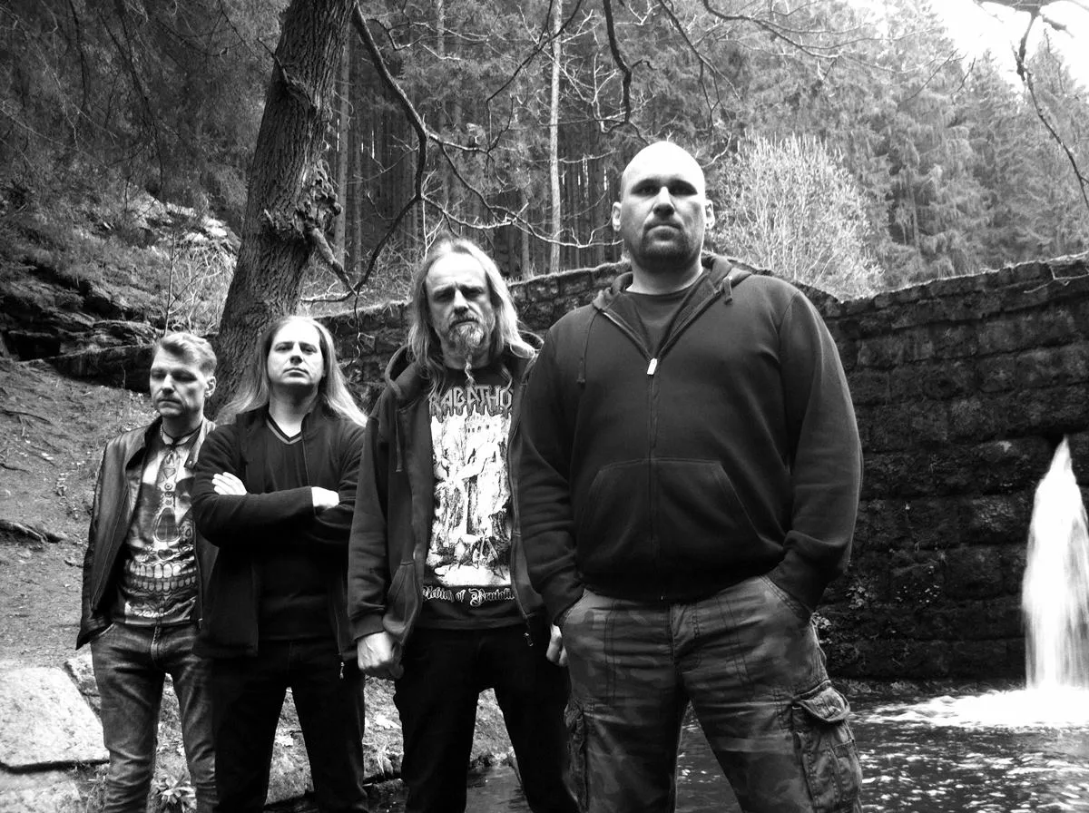 Mortifilia