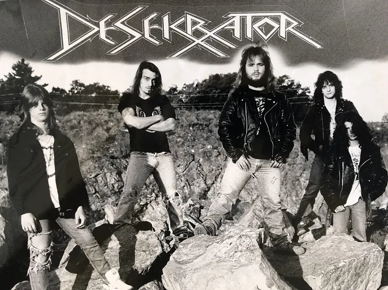 Desekrator