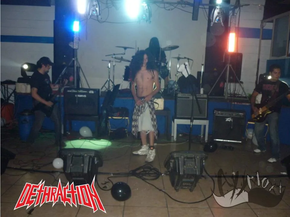 Dethraction