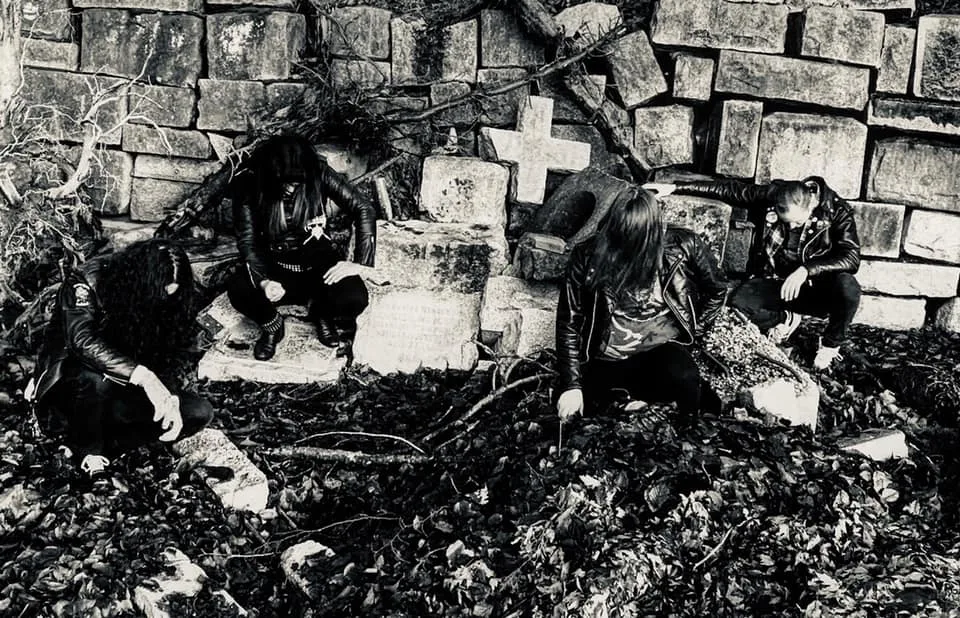 Grave Infestation