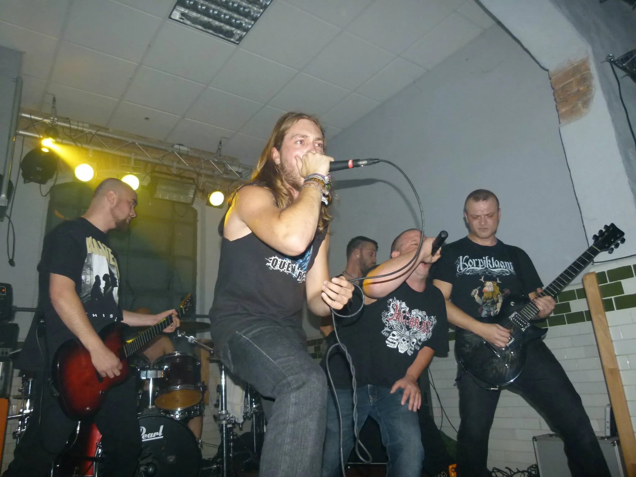 Hellwards
