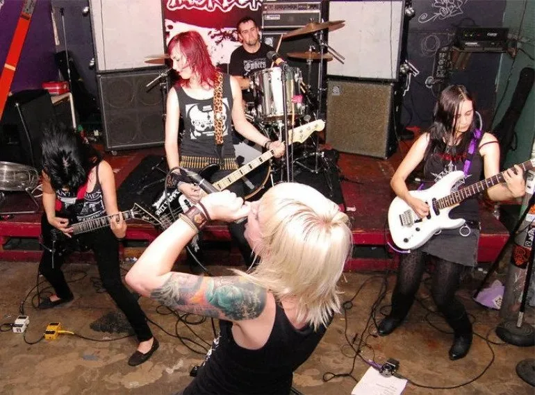 Murderess