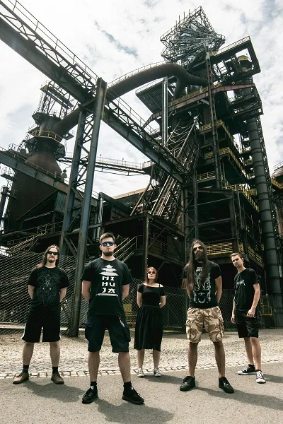 Tholing the Void