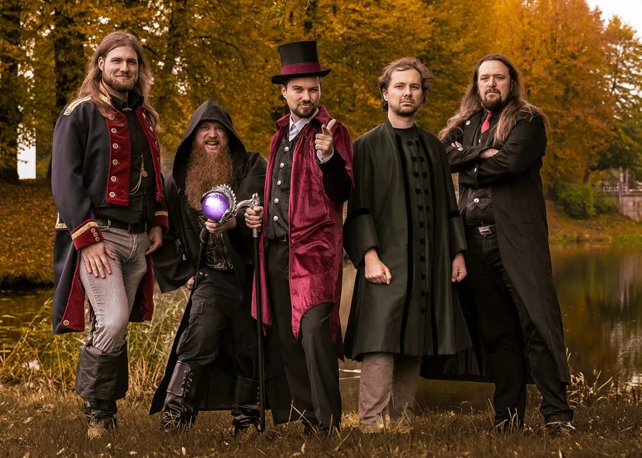 Tristan Harders' Twilight Theatre