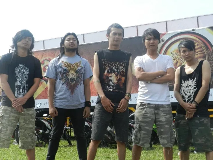 Underwar