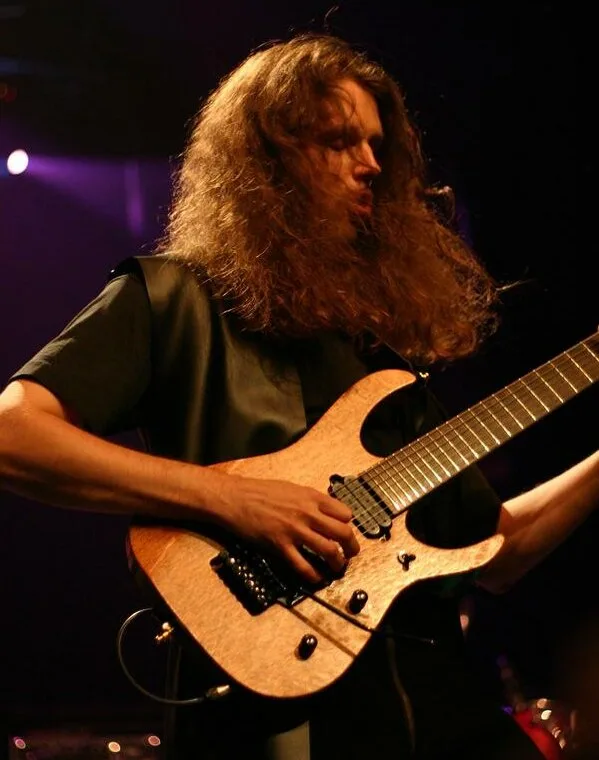 Yves Custeau